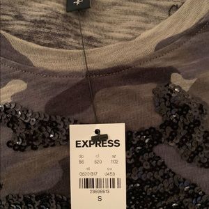 Express T-Shirt